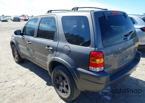 2003 Ford Escape Limited from USA, damaged, VIN 1FMCU04103KD98688